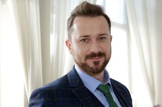 M jak miłość odc. 1431. Krystian (Paweł Ciołkosz)