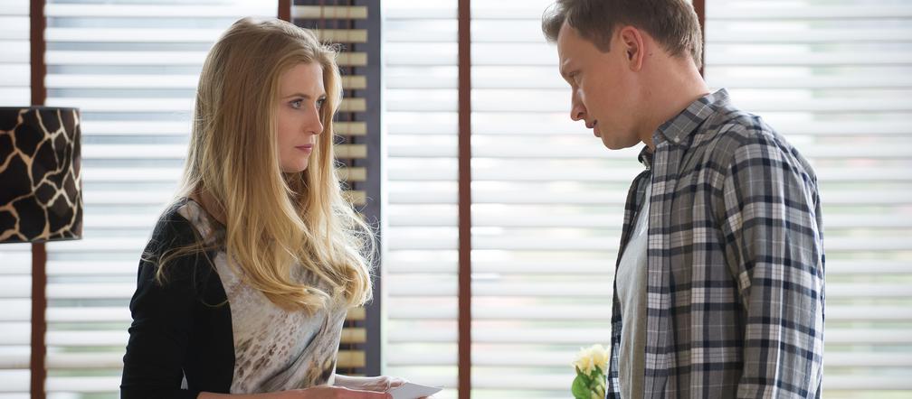 Na Wspólnej odcinek 2243. Elżbieta (Paulina Chapko), Igor (Kuba Wesołowski)