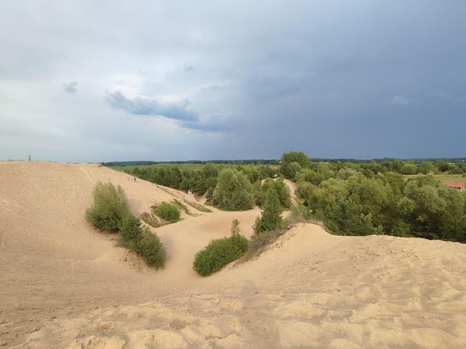 "Małe Abu Zabi" w woj. warmińsko-mazurskim. To miejsce wygląda jak prawdziwa pustynia!