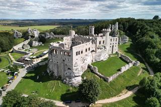 Zamek Ogrodzieniec. Tajemnicza warownia na mapie Polski
