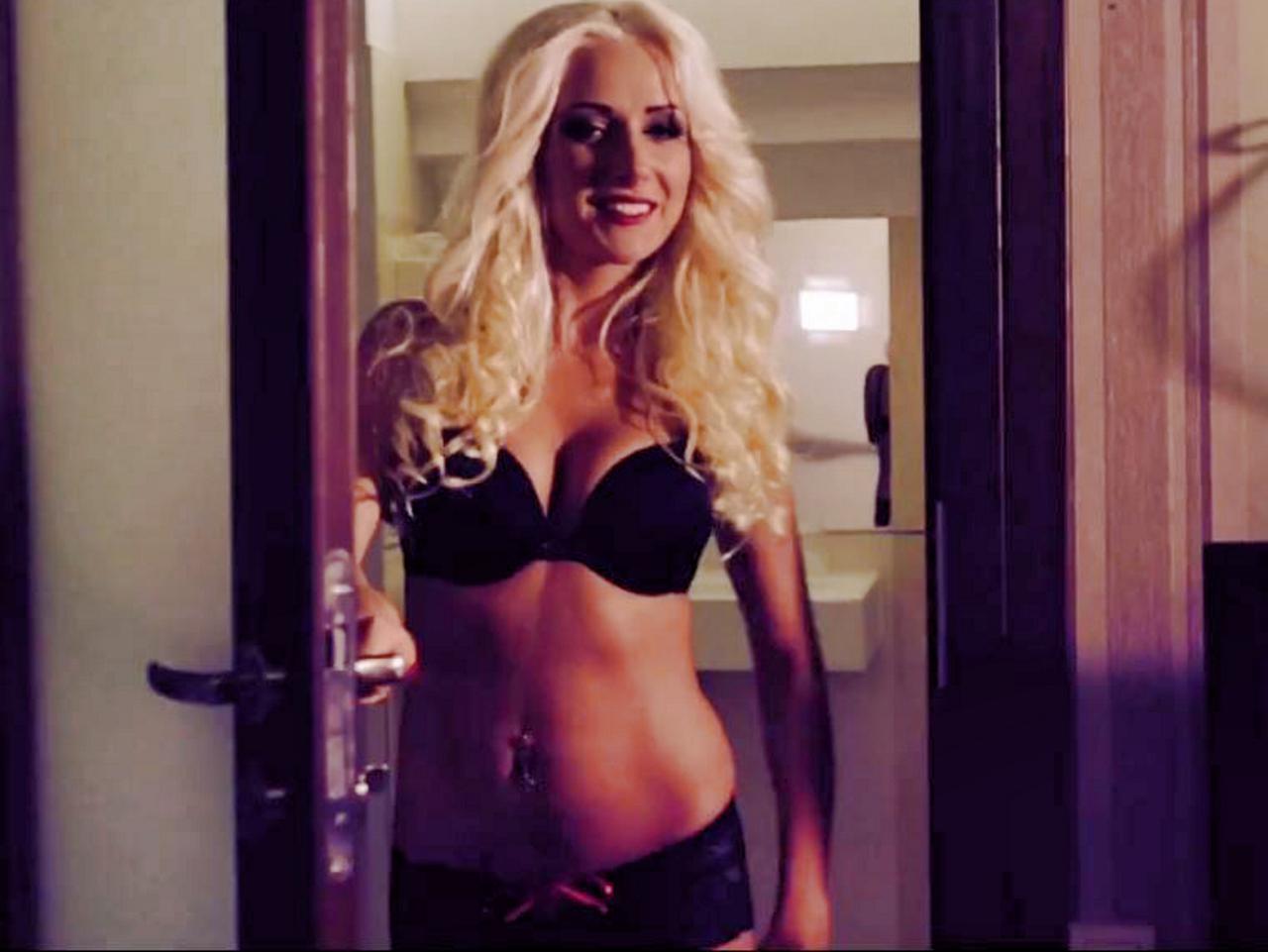 ELIZA Z WARSAW SHORE