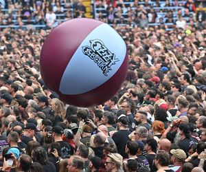 Muzycy Black Sabbath zostawili Ozzy'ego Osbourne'a samego na scenie?! Tak naprawdę wyglądała końcówka pożegnalnego koncertu