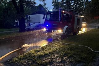 Potężna ulewa zamieniła drogi w rwące potoki. Oberwanie chmury nad Tarnowem