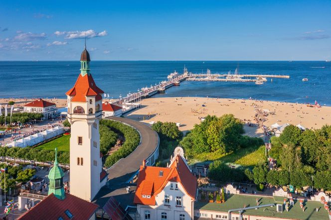 Najdroższe kurorty: Świnoujście, Międzyzdroje, Sopot, Mikołajki, Olsztyn, Kraków, Zakopane, Szczawnica, Szklarska Poręba, Świeradów Zdrój, Karpacz