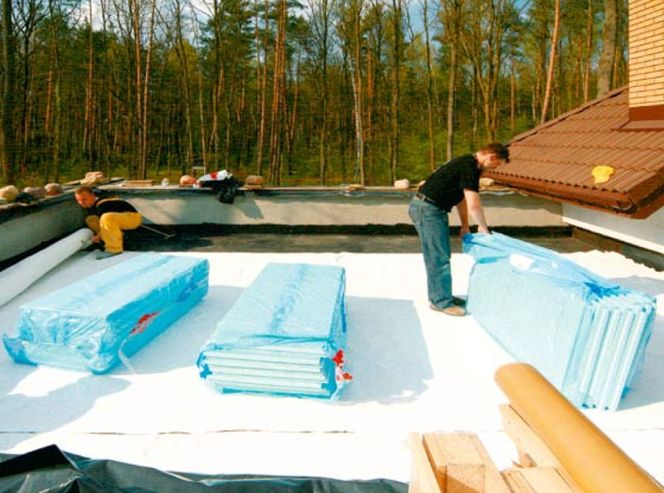 Naprawa czy remont tarasu? Kiedy taras drewniany lub z płytek nadaje się do wymiany...