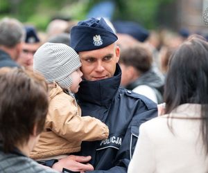 Policjantki i policjanci złożyli ślubowanie. 126 funkcjonariuszy zasiliło śląski garnizon