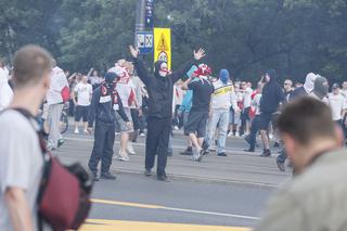 ZAMIESZKI KIBICÓW przed meczem POLSKA-ROSJA - ZDJĘCIA