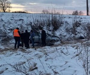 Wypadek na przejeździe kolejowym pod Łeknem