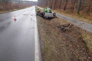 20-latkowie nie dojechali na miejsce. Dachowali bmw na drodze do Włoszakowic