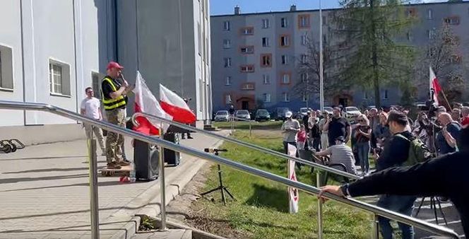Mieszkańcy Poręby nie chcą ośrodka dla cudzoziemców