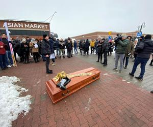 Protest w Centrum Handlowym „Ptak”