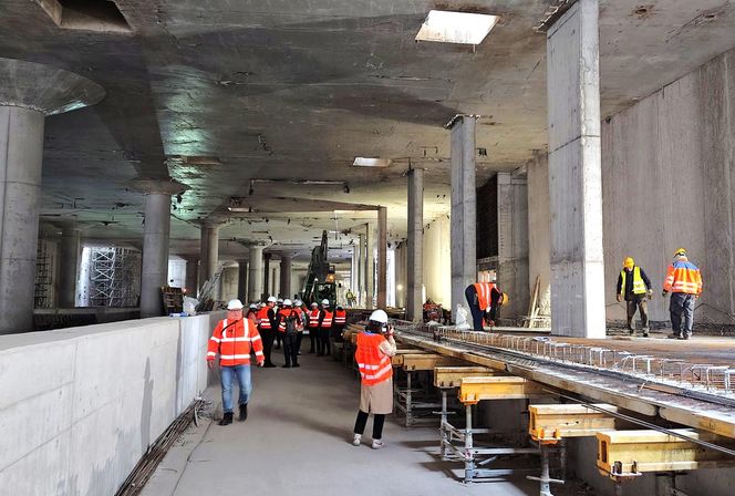 Trwa budowa tunelu średnicowego w Łodzi. Na zdjęciach budowa przystanku Łódź Koziny
