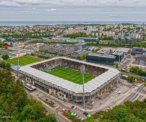 Porozumienie w Arce Gdynia. Kibice wracają na trybuny! 