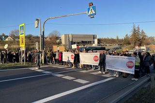 „Nie dla S7!”. Mieszkańcy Małopolski blokują zakopiankę