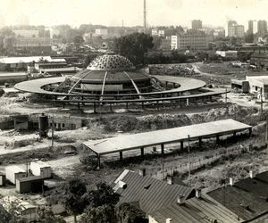 Kielecki spodek ma 40 lat! Zobacz jak się zmieniał. Galeria zdjęć