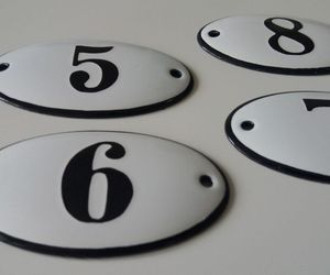 Domowe akcesoria emaliowane