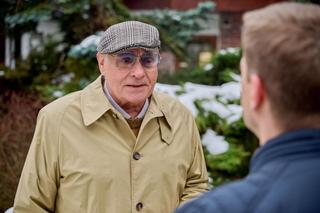 Na Wspólnej odc. 3797: Hebel (Tadeusz Huk), Robert Tadeusiak (Dariusz Wnuk)