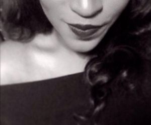 Prezenterka skoczyła przez okno z trzeciego piętra! Uciekała przed kimś