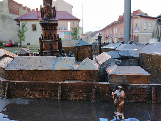 Najpiękniejsze miejsce w Tarnowie, czy kolejna betonoza? Tak wygląda skwer ks. Bajdy