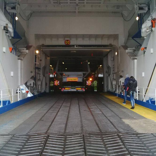 transport ponadgabrytowy kładki