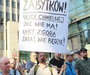 Pikieta mieszkańców Śródmieścia. Nie chcą zmian na ulicach w centrum. „Czujemy się wykluczeni”