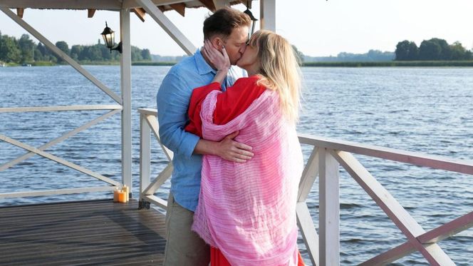 	Barwy szczęścia odc. 3124. Agnieszka (Katarzyna Tlałka), Łukasz (Michał Rolnicki)