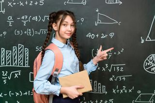 Ile to jest 230 - 220 x 0,5? Wydaje się banalne, ale większość popełnia ten sam błąd