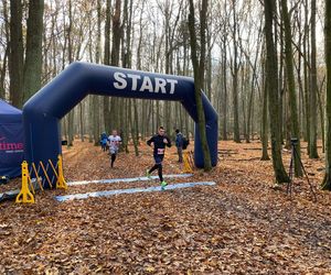 Niebieski Bieg Niepodległości. Przebiegli 10 km by uczcić niepodległą Polskę