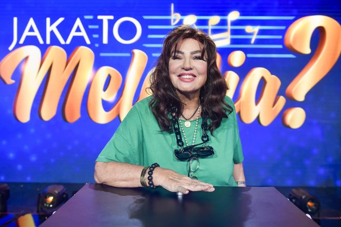 Agnieszka Fitkau-Perepeczko robi "prawie erotyczny" masaż na boczku. Nie możemy uwierzyć, że ona ma 82 lata?! 