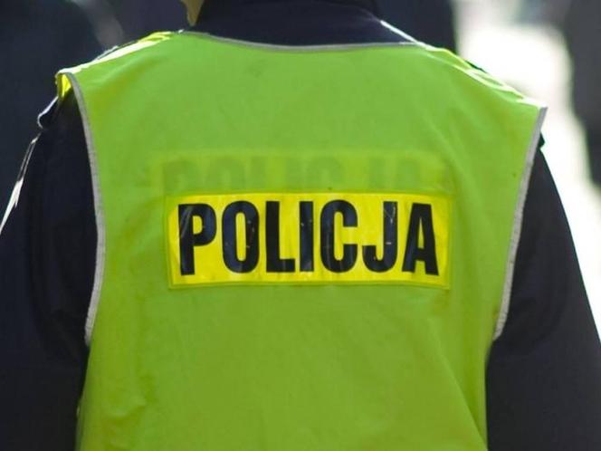 Włamywacze zatrzymani przez policję z Torunia. Zrobili podkop pod garaż