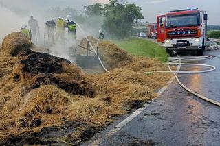 Pożar siana w Tymowej. Strażacy dwa razy wracali na miejsce zdarzenia