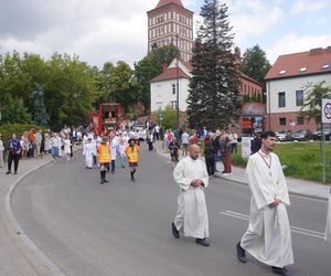 Boże Ciało 2025. Tysiące osób uczestniczyło w olsztyńskich procesjach