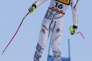 Upuścił kijek dla tej pupy