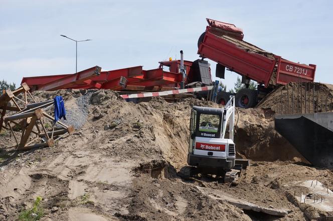 Budowa wiaduktu na Armii Krajowej w Bydgoszczy idzie pełną parą [ZDJĘCIA]