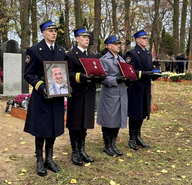 Przejmujący pogrzeb strażaka, który zginął podczas obławy na Grzegorza Borysa