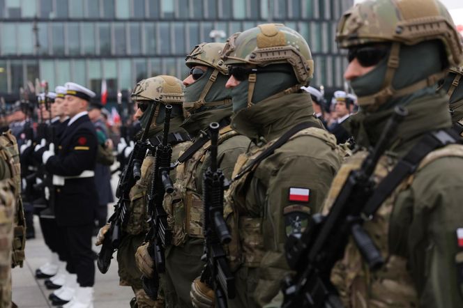 Narodowe Święto Niepodległości 2025 - uroczystość przed Grobem Nieznanego Żołnierza