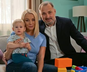 Pierwsza miłość. Bartek (Rafał Kwietniewski) , Emilka (Anna Ilczuk), syn Norbert