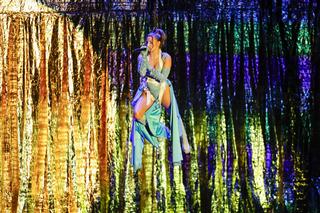 Julia Wieniawa na wózku inwalidzkim!