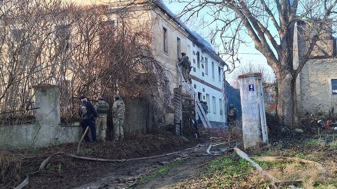 Pożar i antyterroryści 