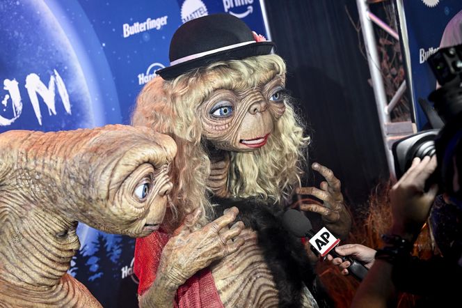 Oto przebrania gwiazd na Halloween! Ona przebrała się bez ubrań! a Heidi Klum za E.T.