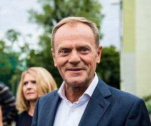 Donald Tusk karmił sąsiadkę z ręki! Nagranie w sieci