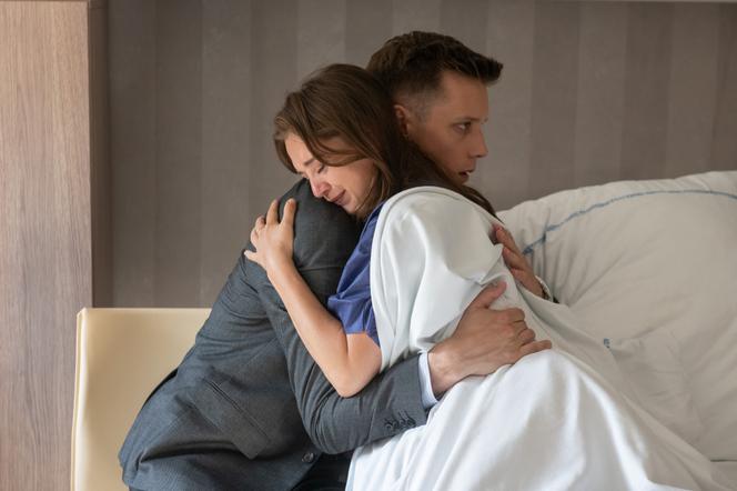 Na Wspólnej odc. 2962. Darek Żbik (Michał Mikołajczak), Aneta (Dorota Krempa)