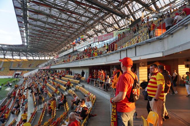 Jagiellonia-Poniewież. Liga Mistrzów i Eska Summer City na Stadionie Miejskim w Białymstoku