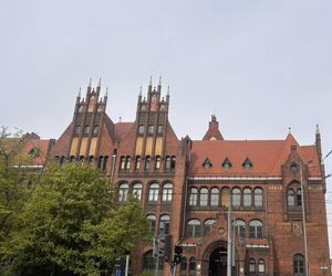 Szczecin. Absolwenci  i dawni nauczyciele Jedynki zaproszeni