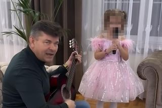 Martyniuk z wnuczką