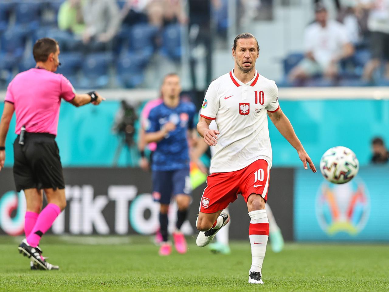 Grzegorz Krychowiak nie zagra w meczu Polska - Hiszpania na Euro? Wiemy, co mówią o tym przepisy UEFA