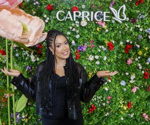 Gwiazdy pozują z butami. Więdłocha ma nową fuchę, Andrzejewicz w ogromnej marynarce, Kostka jak pani wiosna