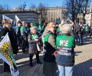 Górnicy protestowali pod ministerstwem przemysłu w Katowicach przeciwko likwidacji KWK Bielszowice