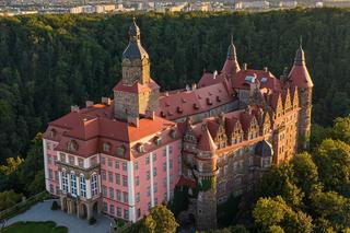 Zawalił się fragment muru przy Zamku Książ w Wałbrzychu