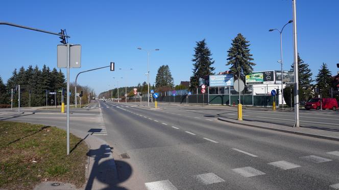 To najdłuższa ulica w Olsztynie. Przebiega aż przez trzy osiedla. Zaskakujące, ile ma metrów!